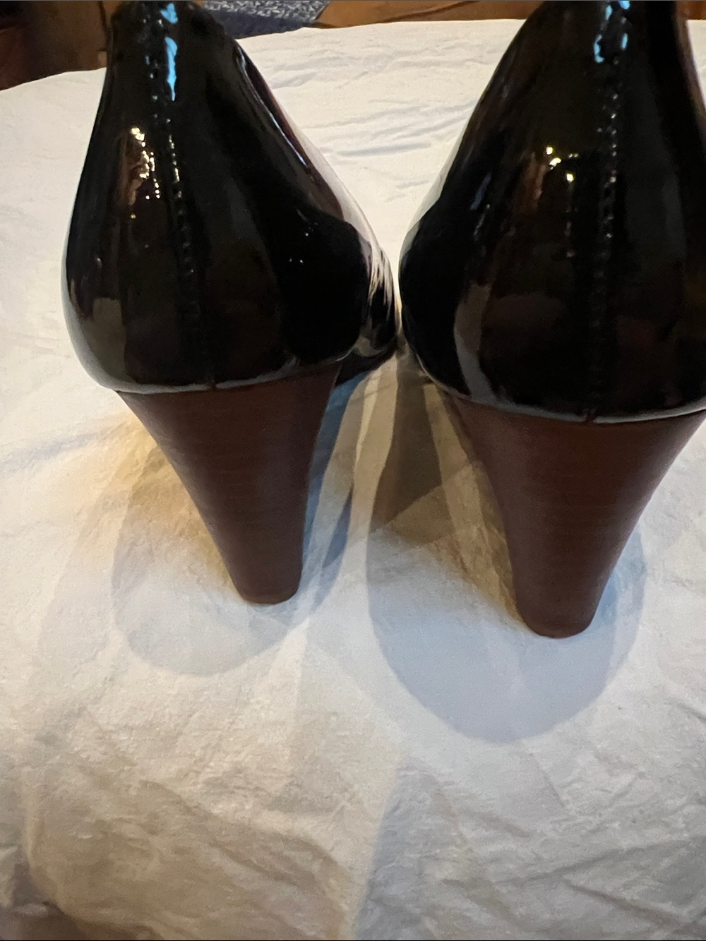 Tory Burch Black Patent Leather Wedge Flats with Logo peep toe 9M - Picture 7 of 10